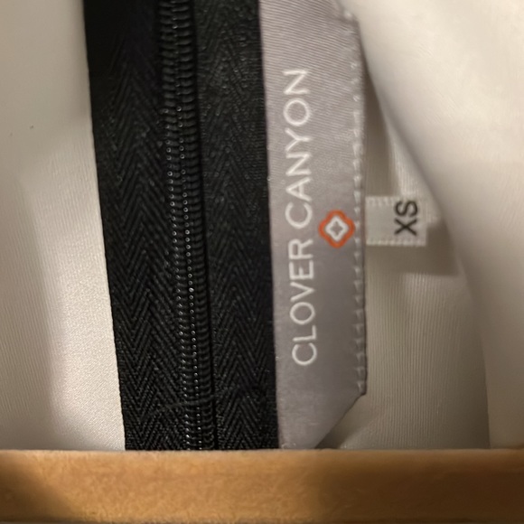 Clover Canyon sleeveless neoprene fall leaves dress, size XS - Picture 3 of 4